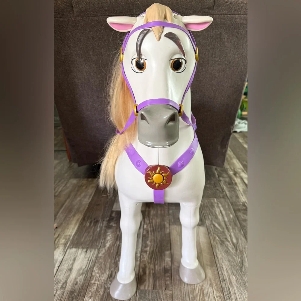 Disney Princess Playdate Maximus Horse Ride On My Size Pony 32